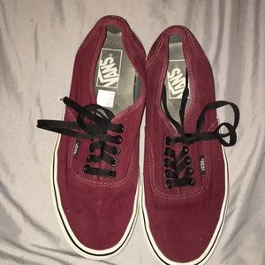 Women’s Maroon Vans